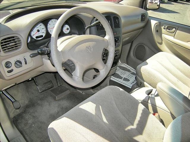 Dodge Grand Caravan 2003 photo 3