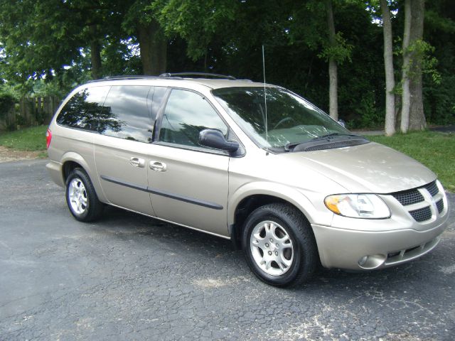 Dodge Grand Caravan 2003 photo 3