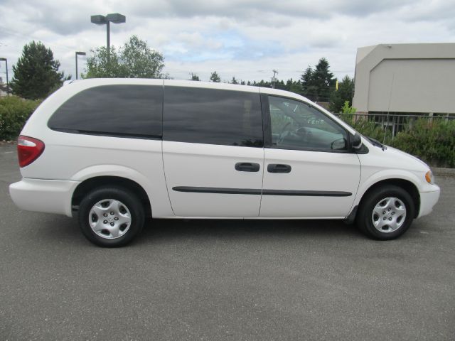 Dodge Grand Caravan 2003 photo 1