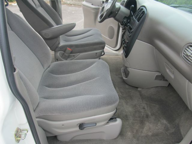 Dodge Grand Caravan 2003 photo 3