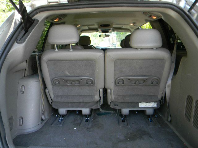 Dodge Grand Caravan 2003 photo 1