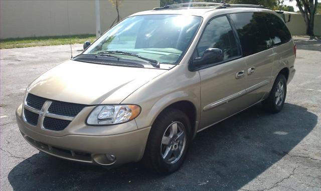 Dodge Grand Caravan 2003 photo 2