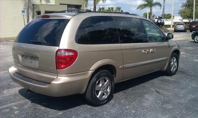 Dodge Grand Caravan 2003 photo 3