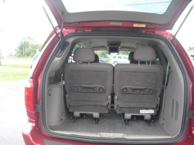 Dodge Grand Caravan 2003 photo 4