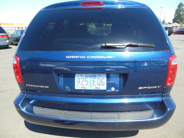 Dodge Grand Caravan 2003 photo 11