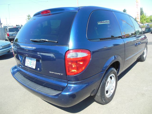 Dodge Grand Caravan 2003 photo 13