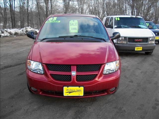 Dodge Grand Caravan 2003 photo 1