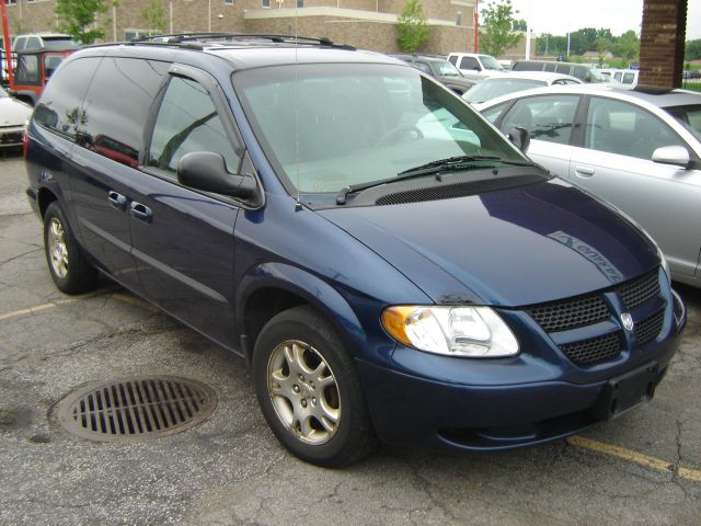 Dodge Grand Caravan 2003 photo 1