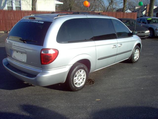 Dodge Grand Caravan 2003 photo 2