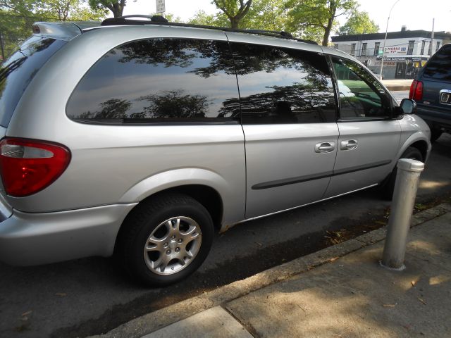 Dodge Grand Caravan 2003 photo 3