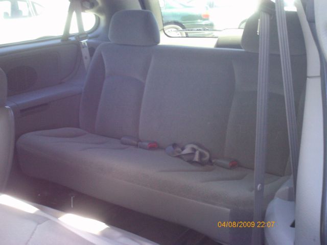 Dodge Grand Caravan 2003 photo 2