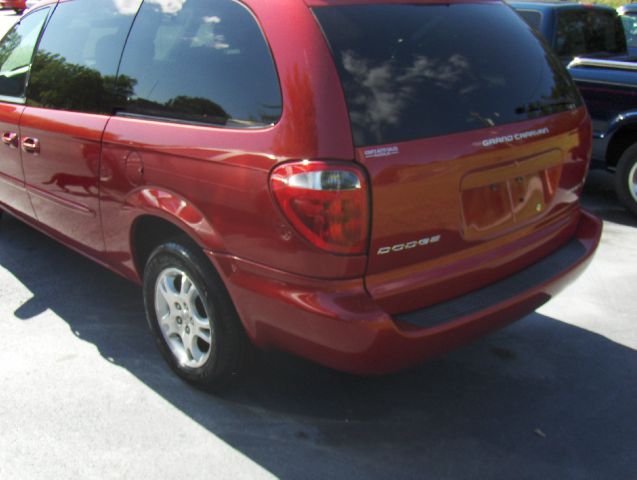 Dodge Grand Caravan 2003 photo 1