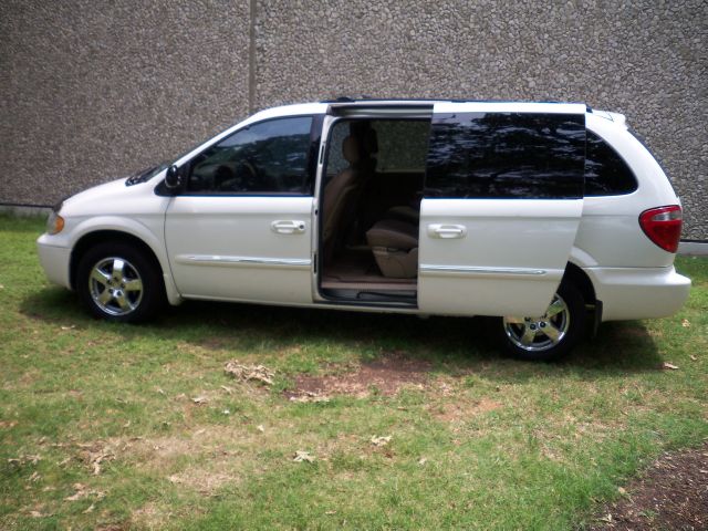 Dodge Grand Caravan 2003 photo 11