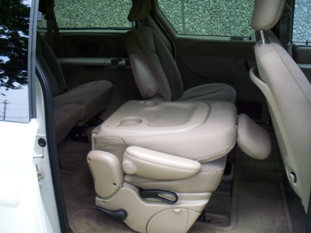 Dodge Grand Caravan 2003 photo 12