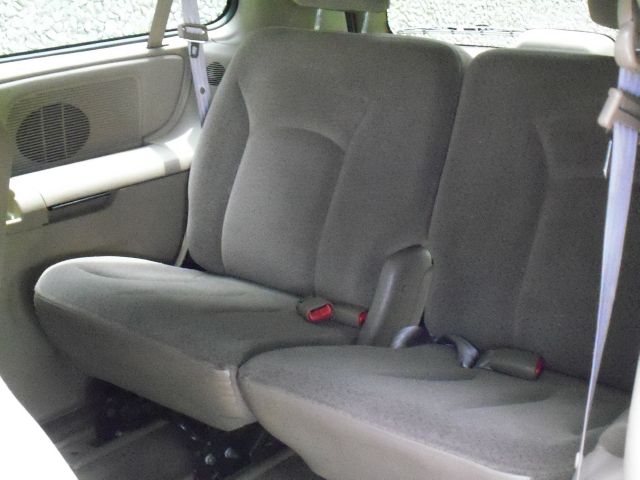 Dodge Grand Caravan 2003 photo 14