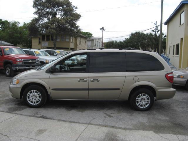 Dodge Grand Caravan 2003 photo 1