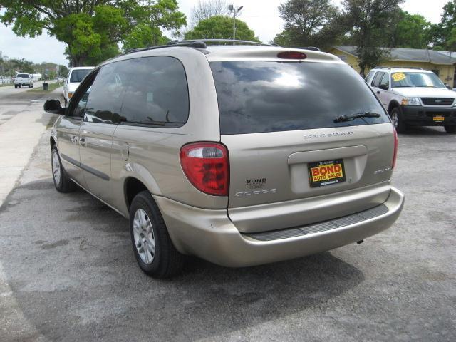 Dodge Grand Caravan 2003 photo 2