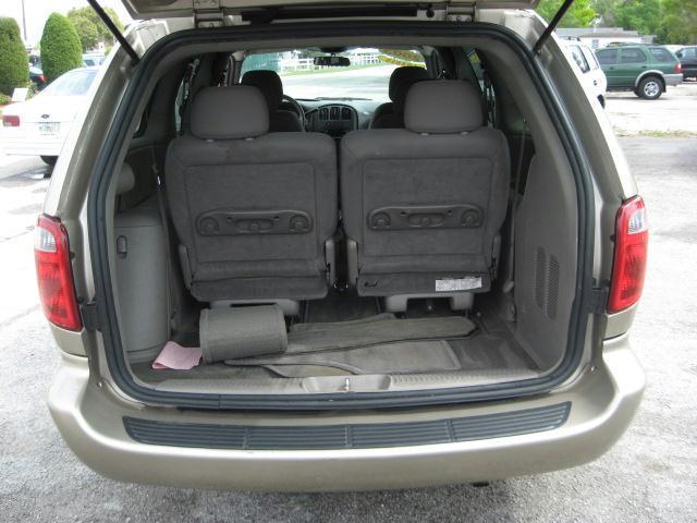 Dodge Grand Caravan 2003 photo 3