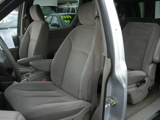 Dodge Grand Caravan 2003 photo 4