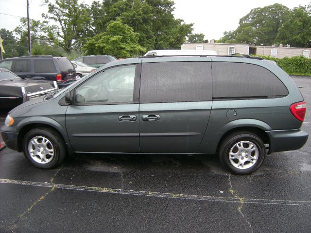 Dodge Grand Caravan 2003 photo 1