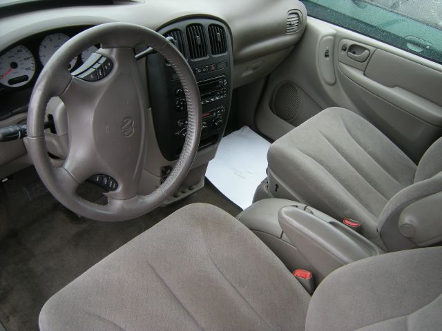 Dodge Grand Caravan 2003 photo 3