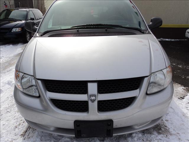 Dodge Grand Caravan 2004 photo 1