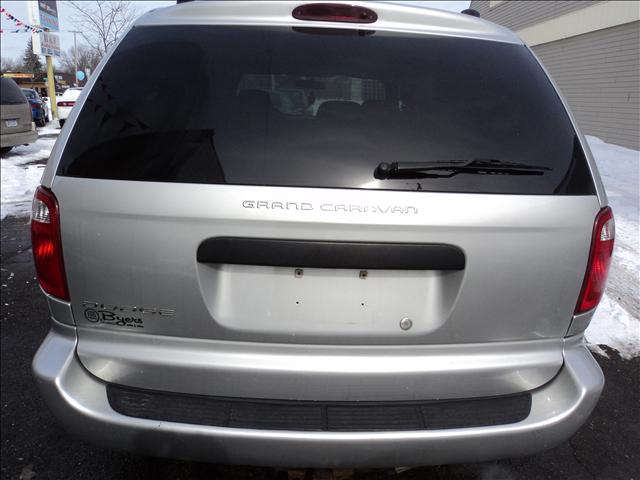 Dodge Grand Caravan 2004 photo 3