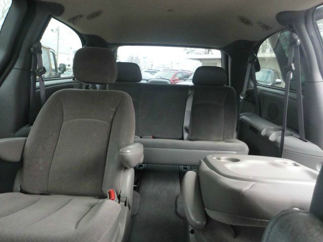 Dodge Grand Caravan 2004 photo 7