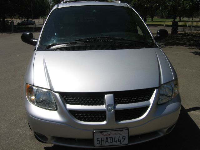 Dodge Grand Caravan 2004 photo 3