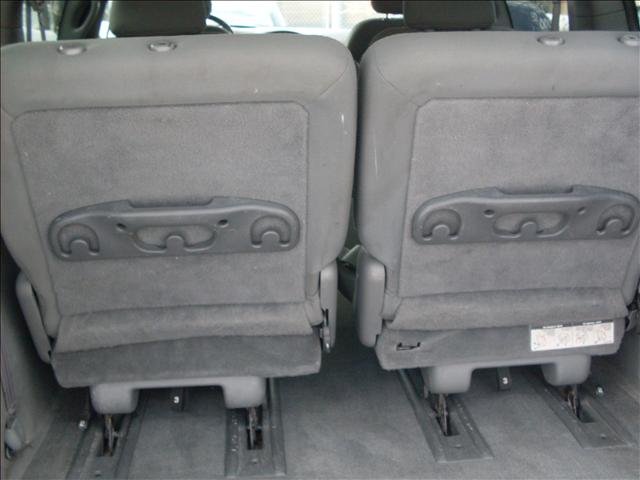 Dodge Grand Caravan 2004 photo 5