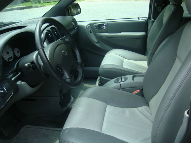 Dodge Grand Caravan 2004 photo 4