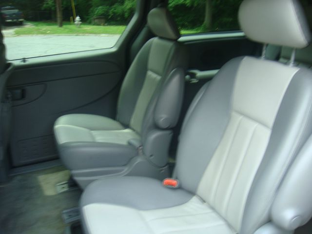 Dodge Grand Caravan 2004 photo 5