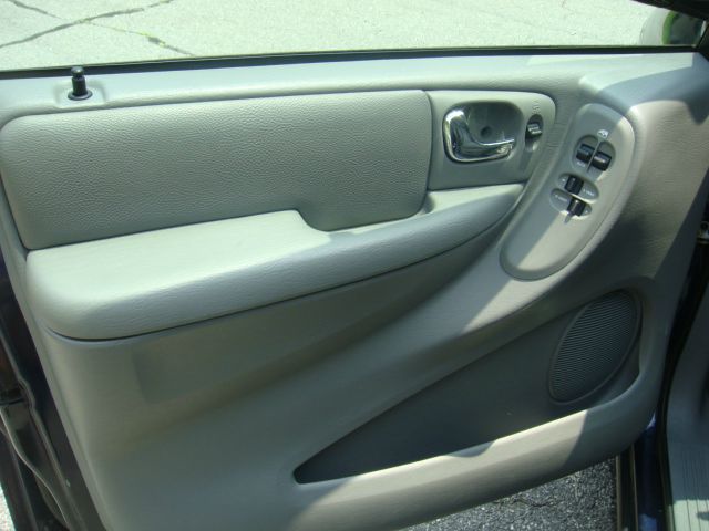 Dodge Grand Caravan 2004 photo 8