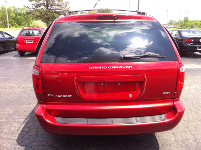 Dodge Grand Caravan 2004 photo 12