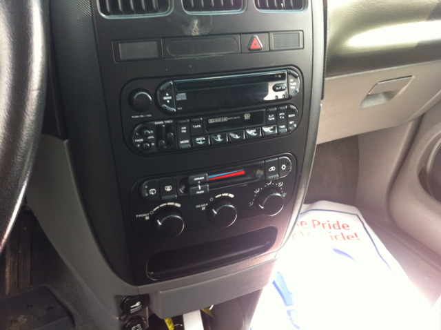 Dodge Grand Caravan 2004 photo 15