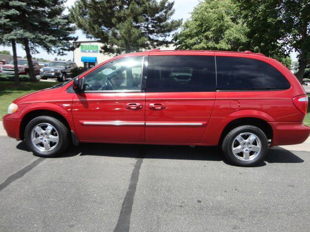 Dodge Grand Caravan 2004 photo 4