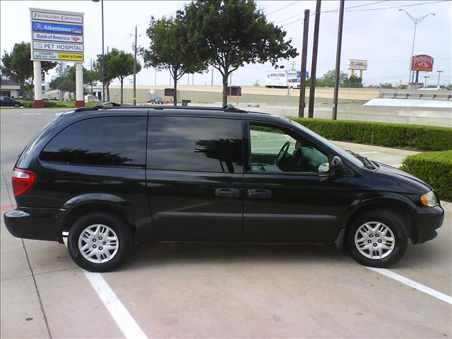 Dodge Grand Caravan 2004 photo 5