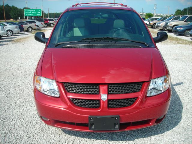 Dodge Grand Caravan 2004 photo 2