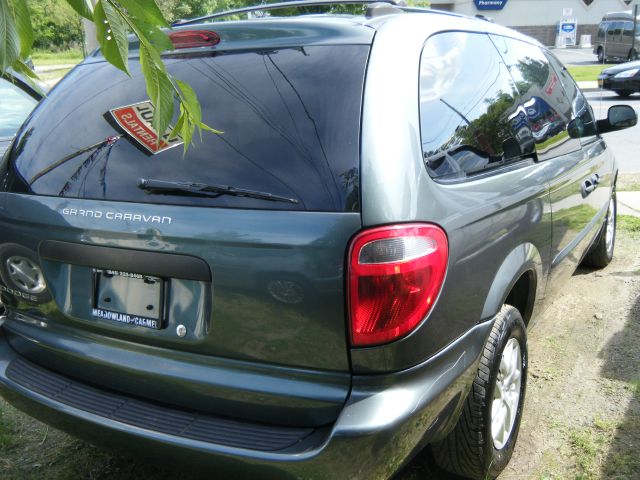 Dodge Grand Caravan 2004 photo 6