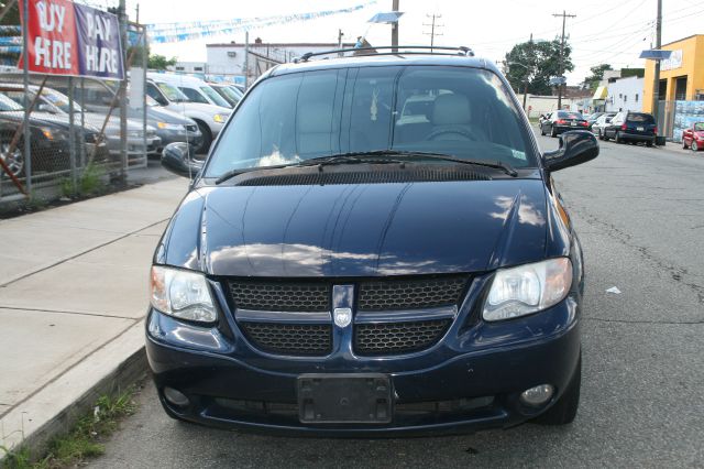 Dodge Grand Caravan 2004 photo 1