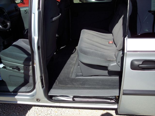 Dodge Grand Caravan 2004 photo 8