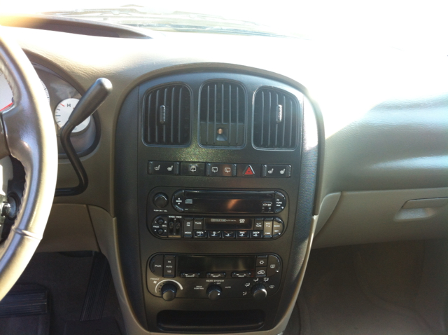 Dodge Grand Caravan 2004 photo 6