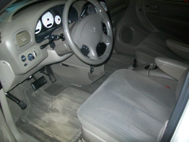 Dodge Grand Caravan 2004 photo 3