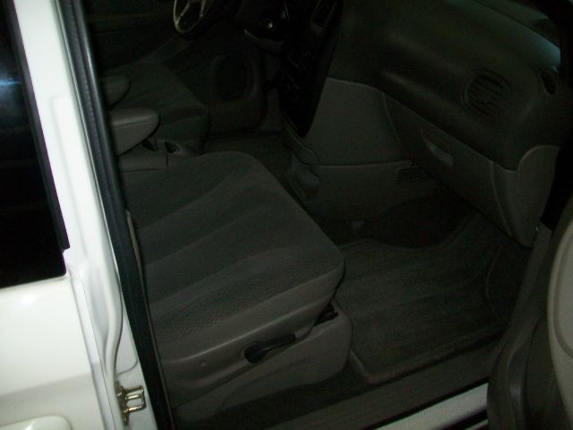 Dodge Grand Caravan 2004 photo 4