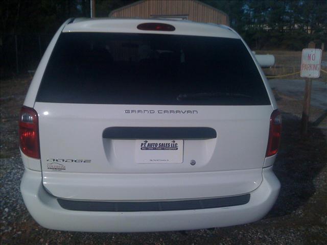 Dodge Grand Caravan 2004 photo 4