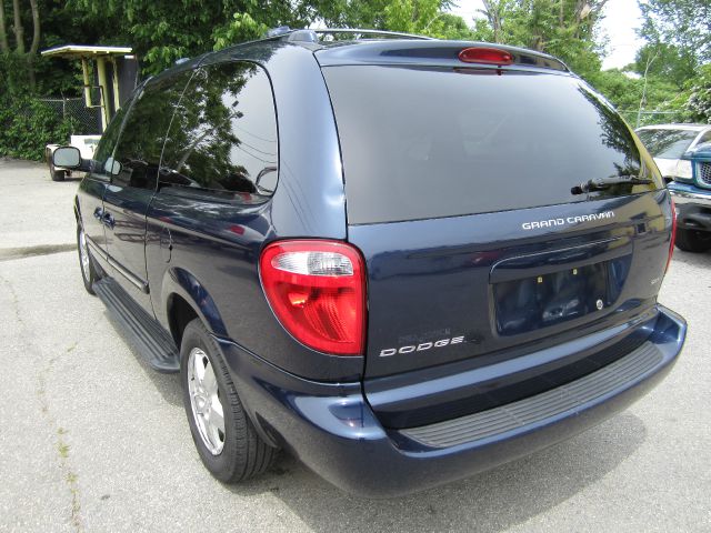 Dodge Grand Caravan 2004 photo 15