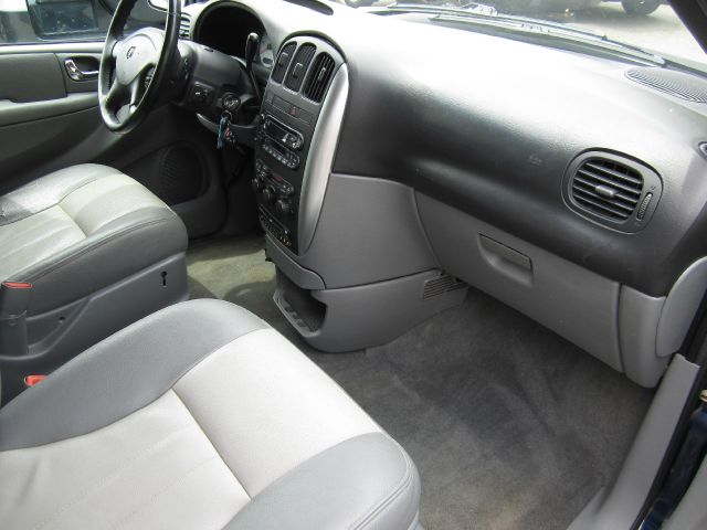 Dodge Grand Caravan 2004 photo 5