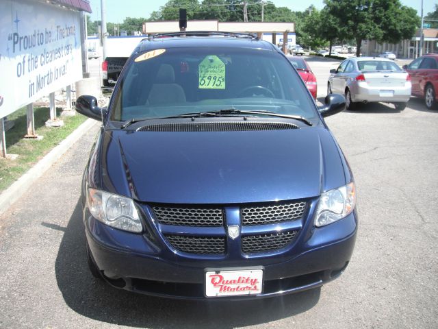 Dodge Grand Caravan 2004 photo 1