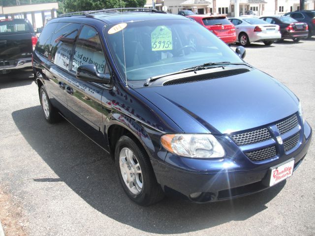 Dodge Grand Caravan 2004 photo 3