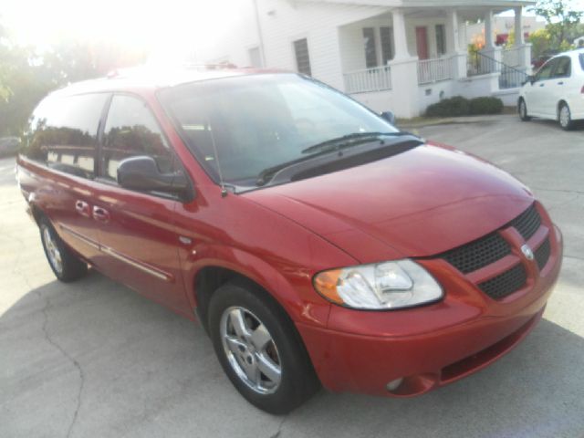 Dodge Grand Caravan 2004 photo 1